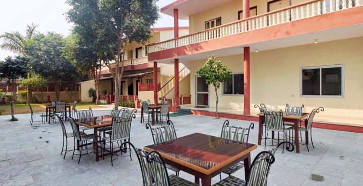 Tiger Safari Resort Савай Мадхопур Екстериор снимка