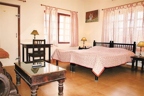 Tiger Safari Resort Савай Мадхопур Екстериор снимка